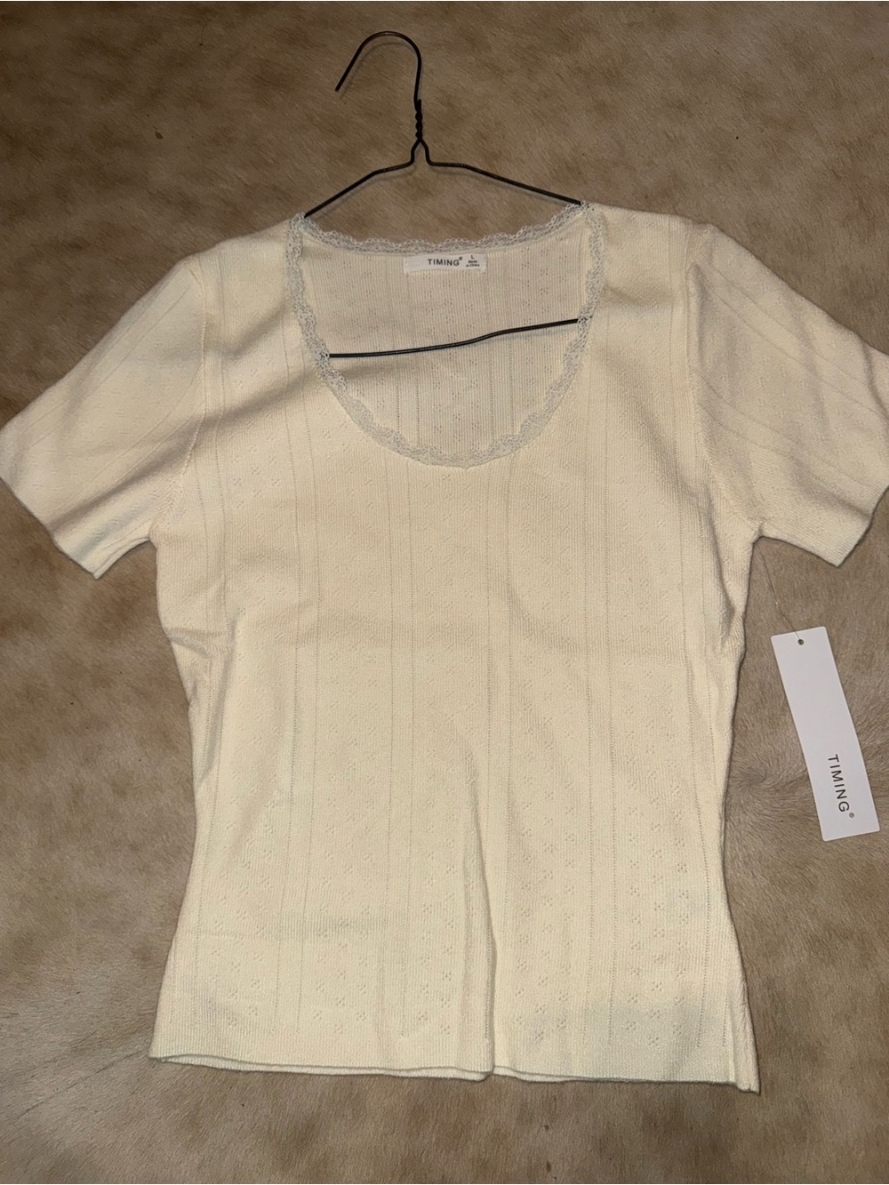 Timing Cream Lace-Trim Short Sleeve Knit Tee